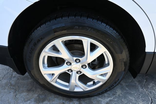 Used 2018 Chevrolet Equinox Premier AWD/4WD image 12