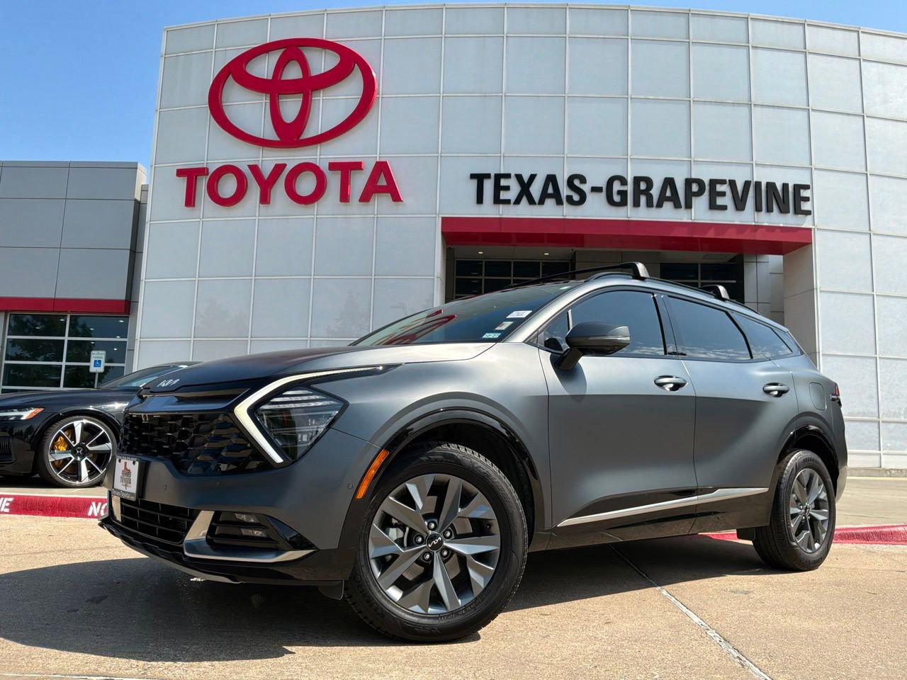 Used 2025 Kia Sportage SX Prestige AWD/4WD image 2