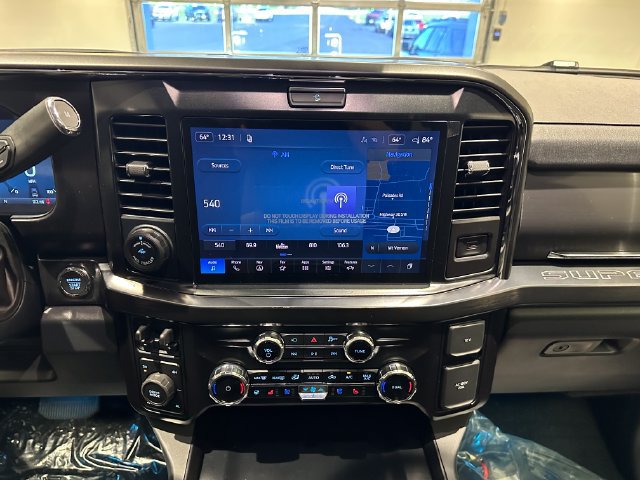 New 2027 Ford F250 Lariat w/ Black Appearance Package AWD/4WD image 14
