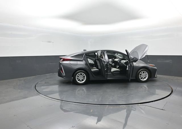 Used 2018 Toyota Prius Prime Premium FWD image 42
