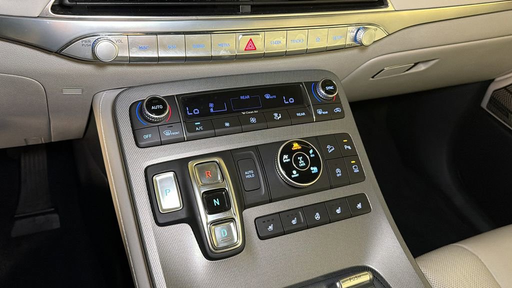 Used 2021 Hyundai Palisade Limited image 28