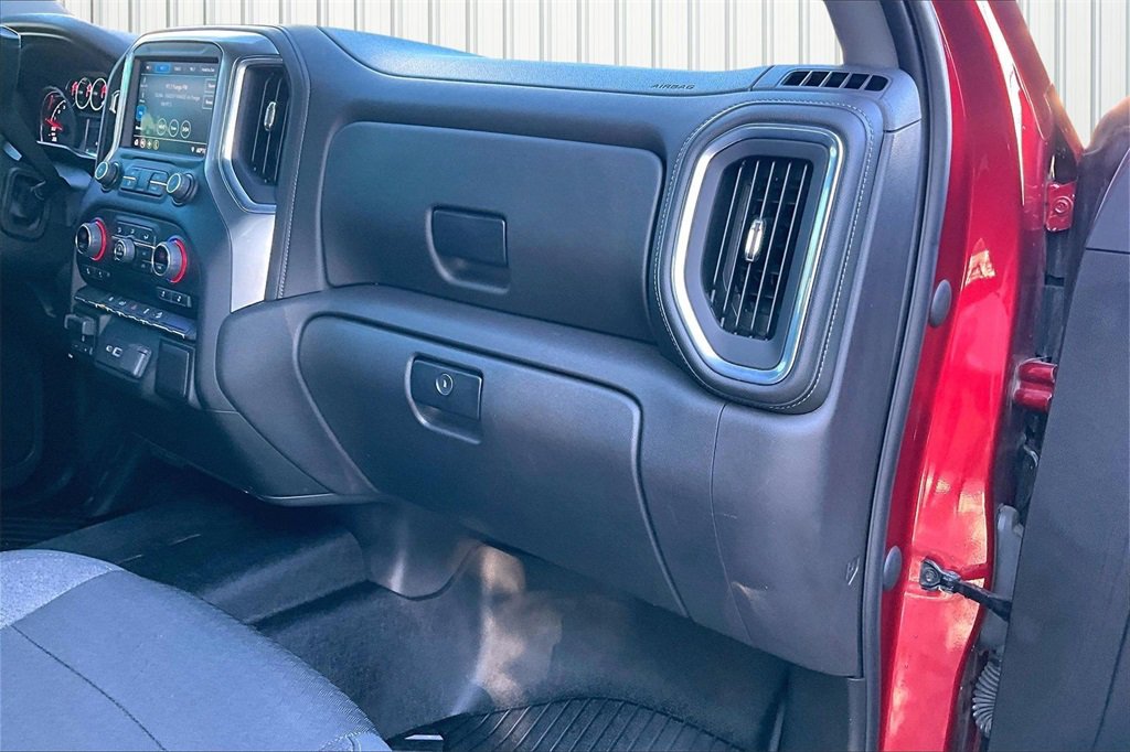 Used 2021 Chevrolet Silverado 1500 RST image 13