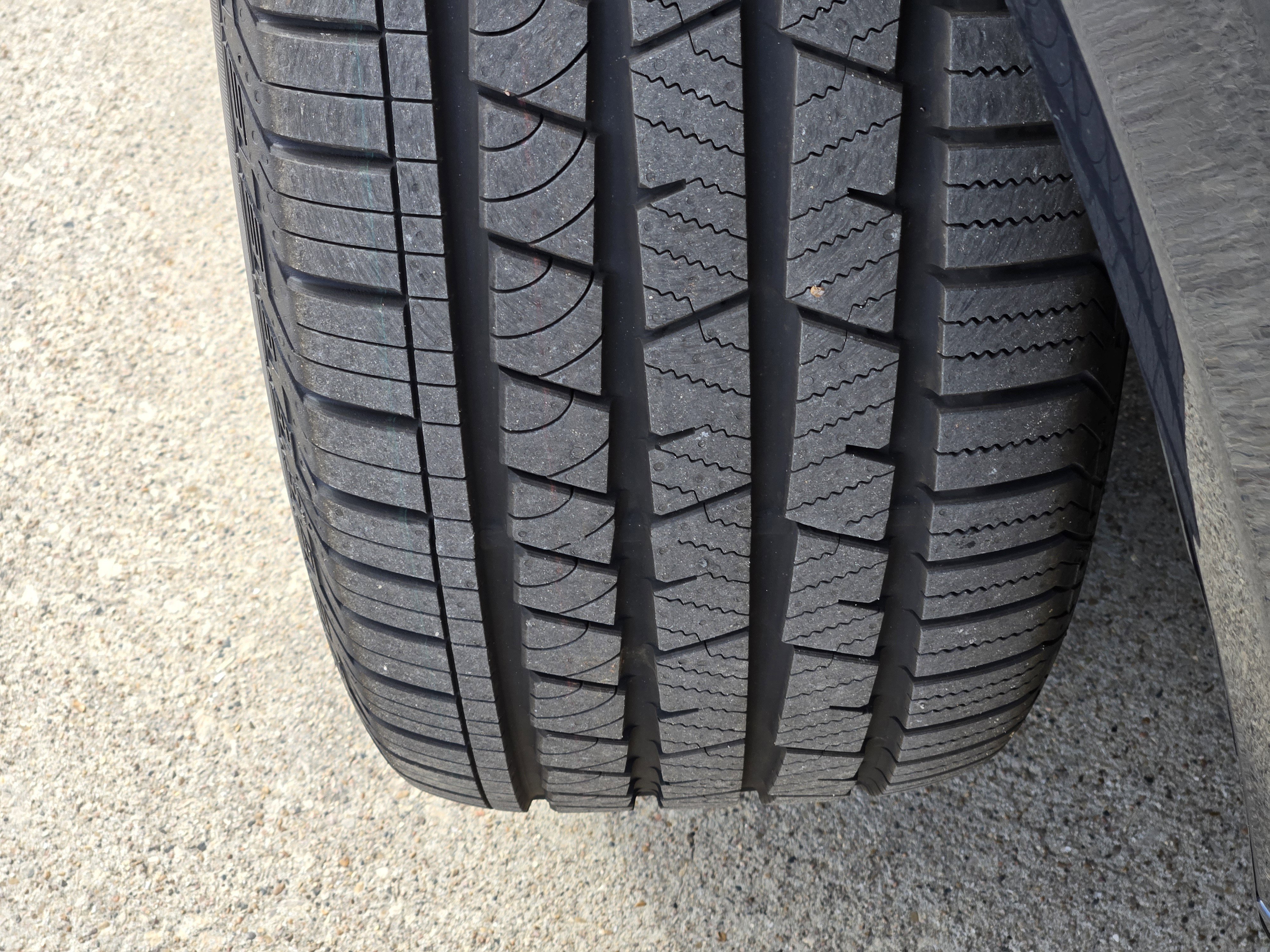 New 2026 Volvo XC60 T8 Plus w/ Protection Package Premier image 13