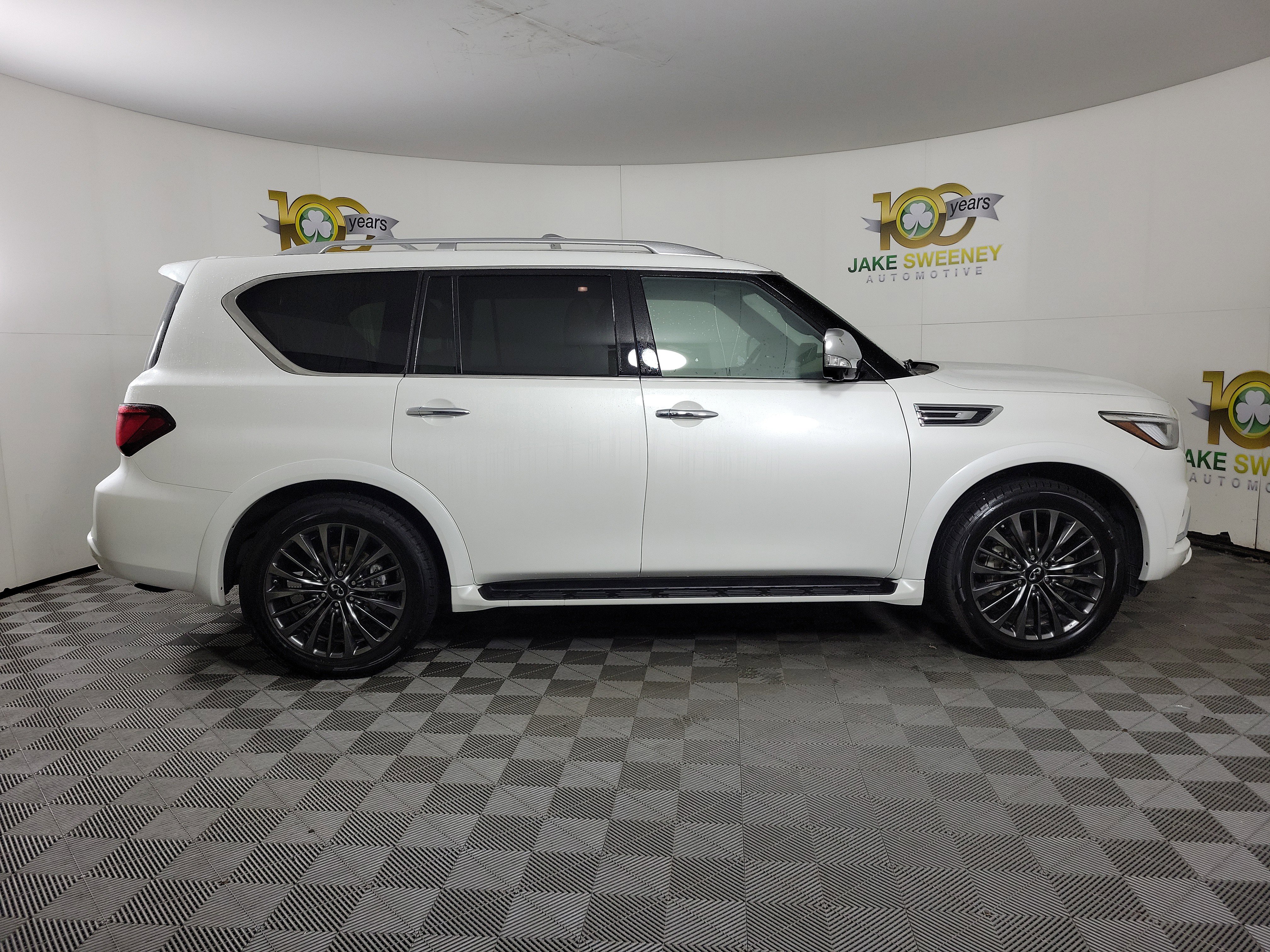 Used 2024 INFINITI QX80 Sensory w/ Cargo Package image 8