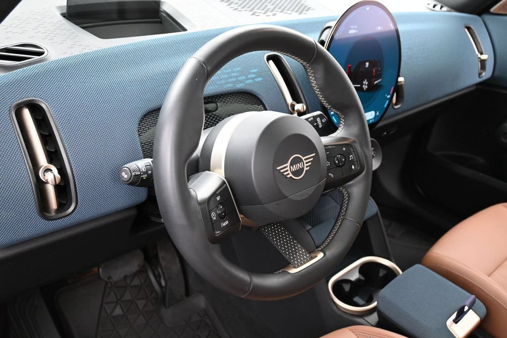 Used 2025 MINI Cooper Countryman S w/ Comfort Package Max AWD/4WD image 17