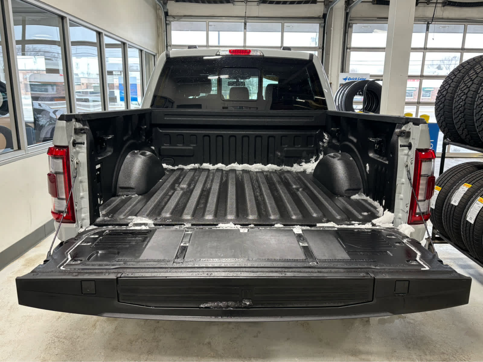 Used 2023 Ford F150 Lariat w/ Equipment Group 502A High image 11