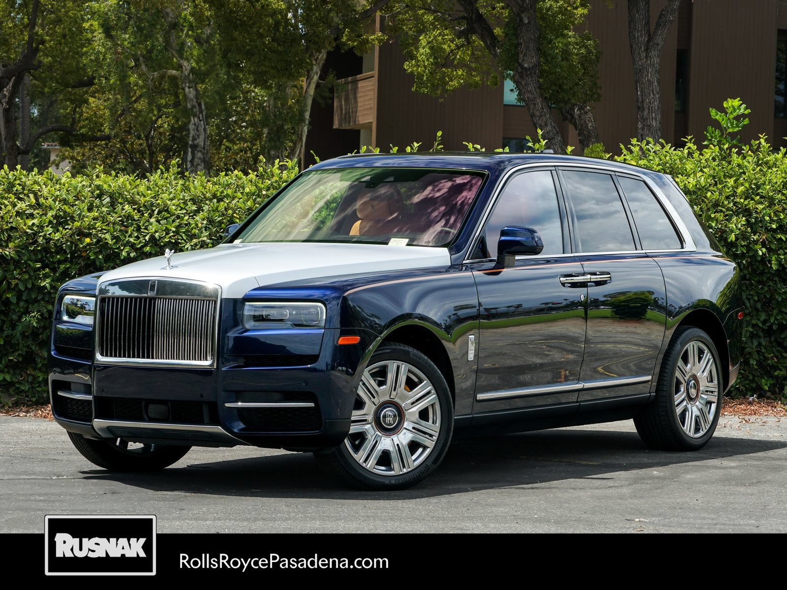 Certified 2022 Rolls-Royce Cullinan w/ Cullinan Package AWD/4WD video 1