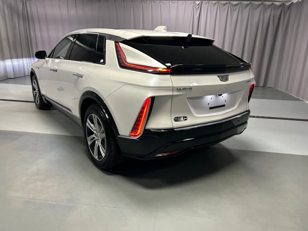 Used 2024 Cadillac Lyriq Tech image 5