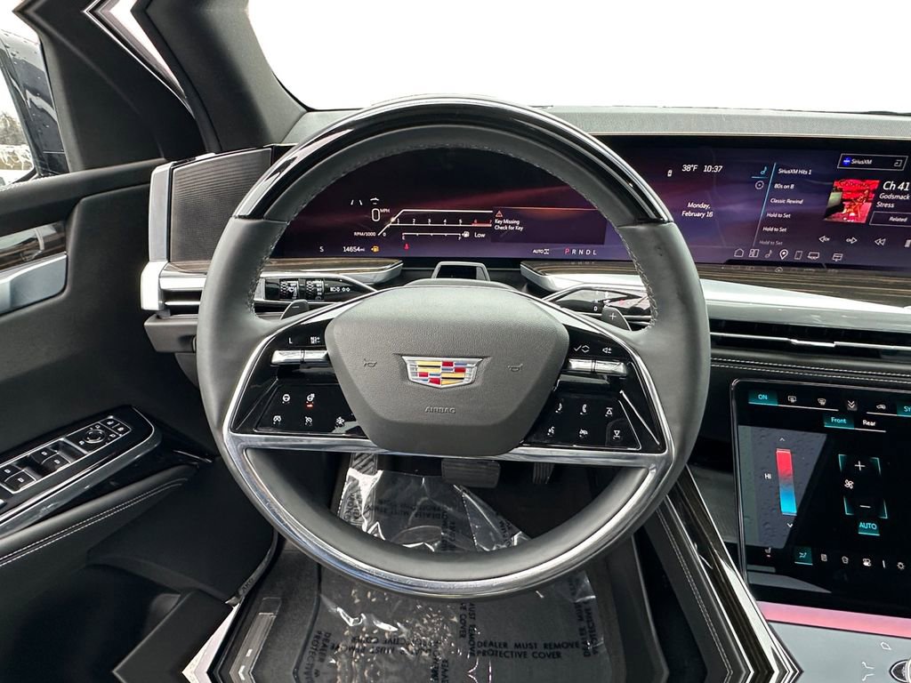 Used 2025 Cadillac Escalade Premium Luxury image 12