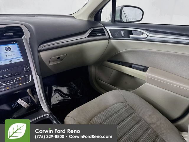 Certified 2019 Ford Fusion SE FWD image 23