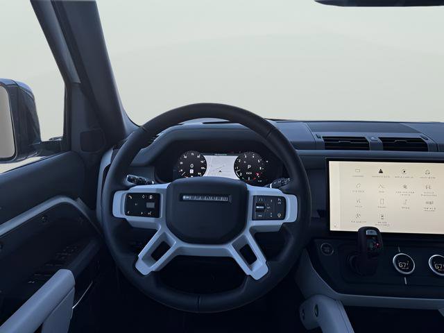 New 2026 Land Rover Defender 110 X-Dynamic SE AWD/4WD image 14