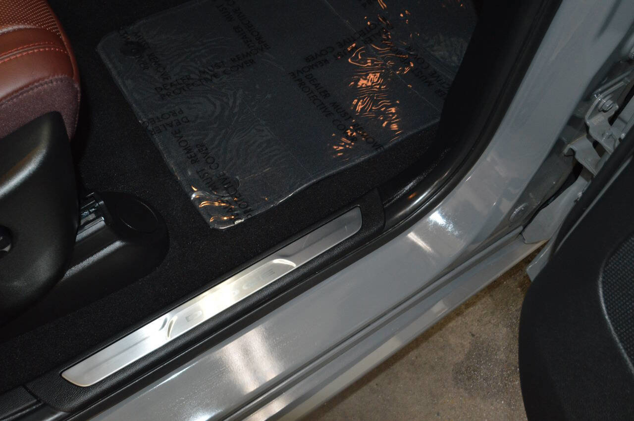 Used 2024 Dodge Durango GT image 8