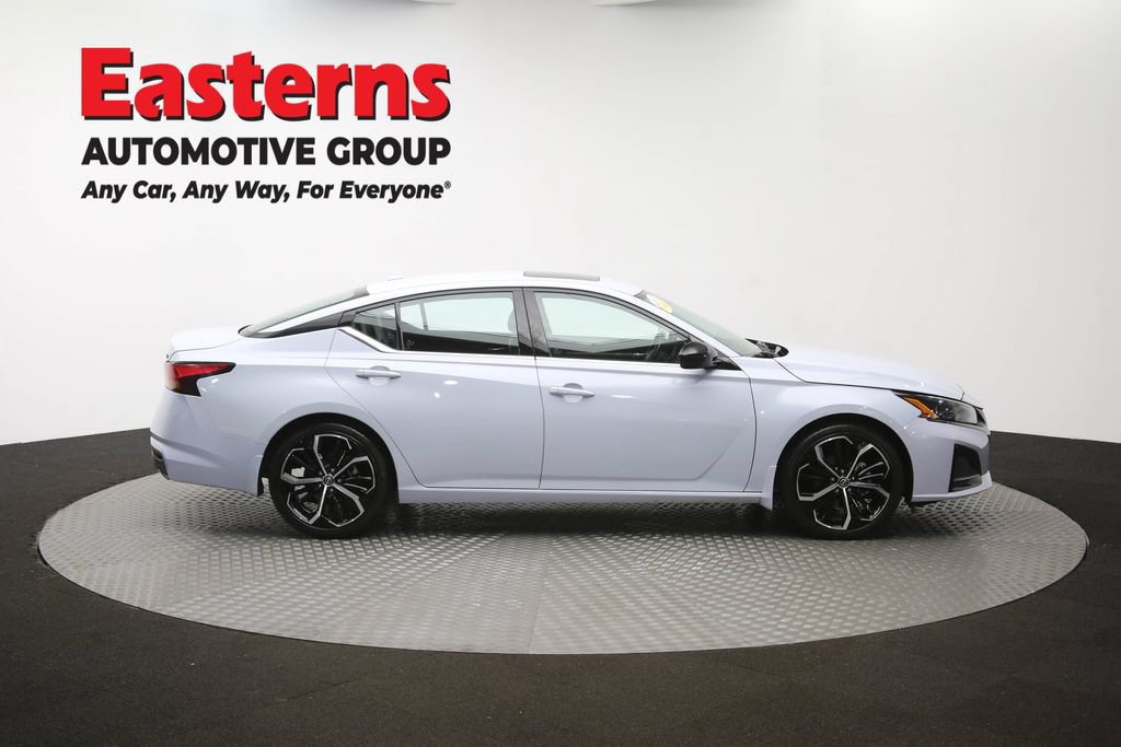 Used 2023 Nissan Altima 2.5 SR w/ SR Premium Package FWD image 46