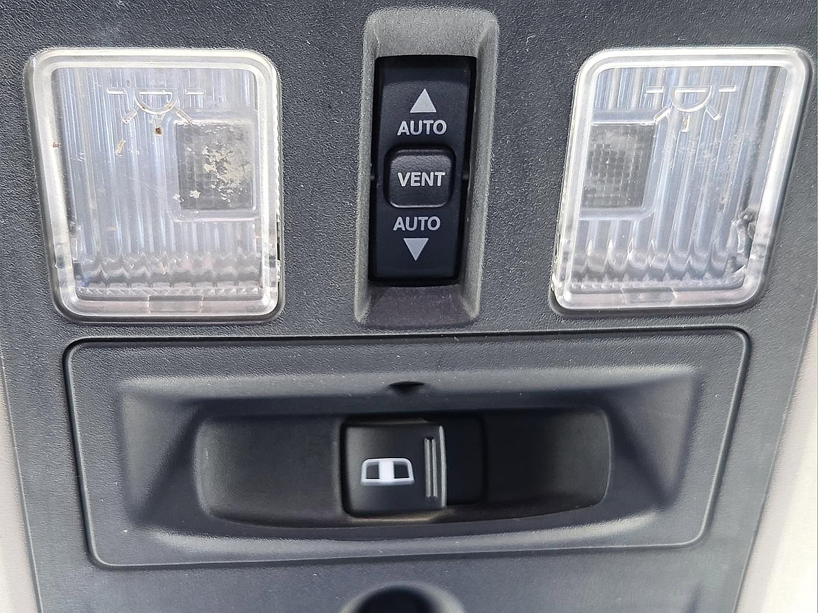 Used 2016 RAM 2500 Longhorn w/ Convenience Group image 21