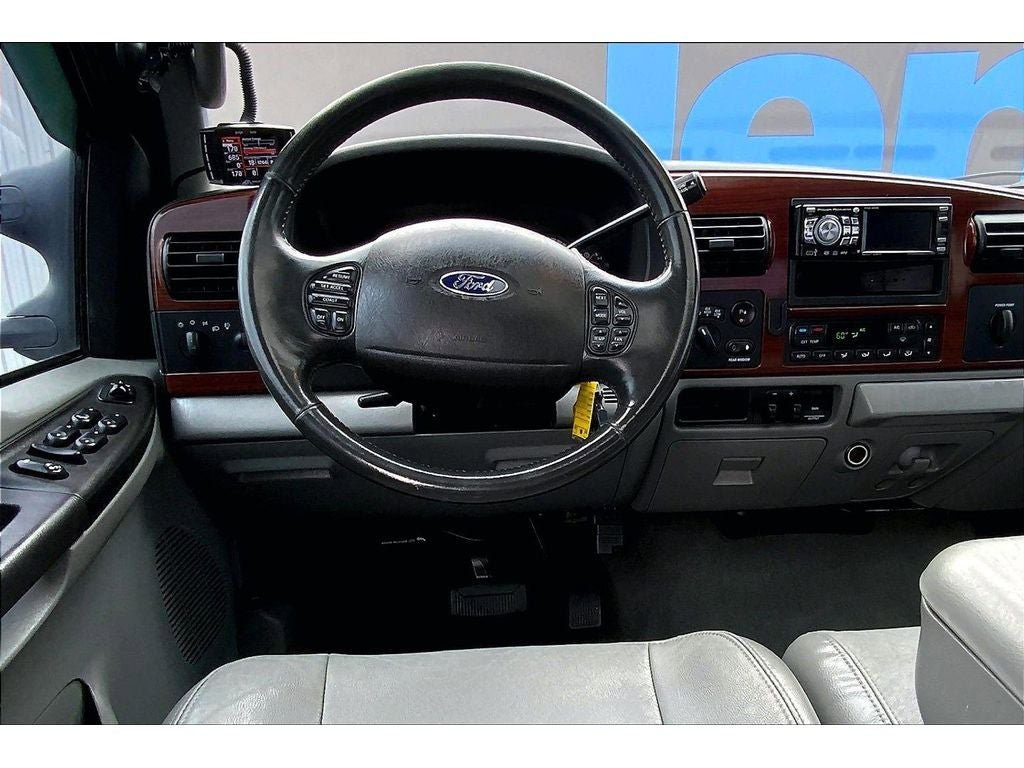 Used 2005 Ford F350 XLT AWD/4WD image 6