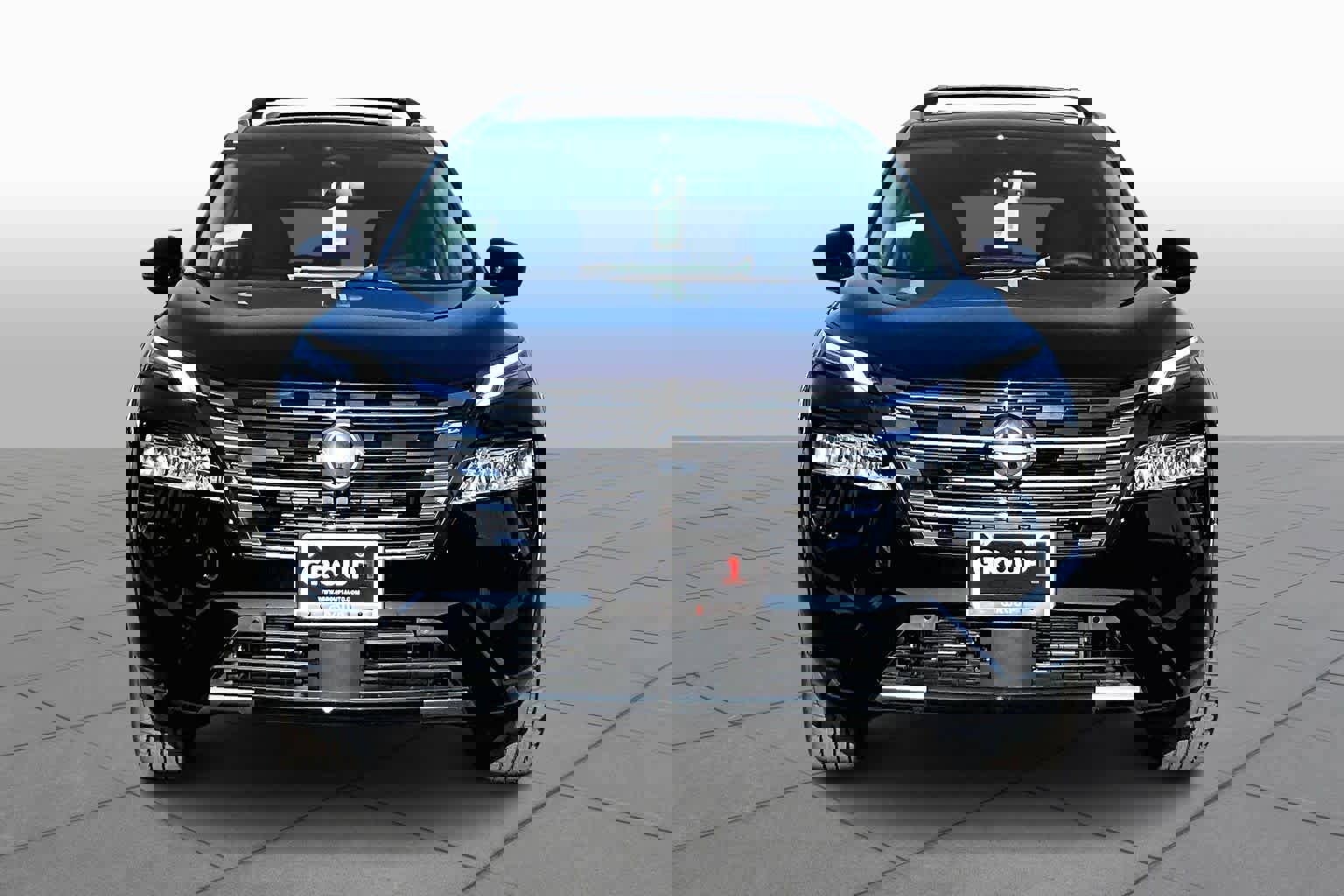 New 2026 Nissan Rogue Platinum w/ Platinum Premium Package image 3