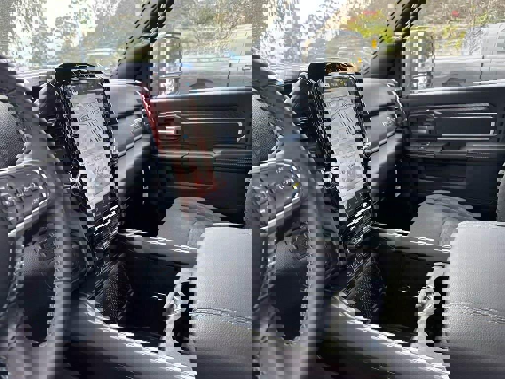 New 2025 RAM 3500 Big Horn image 21