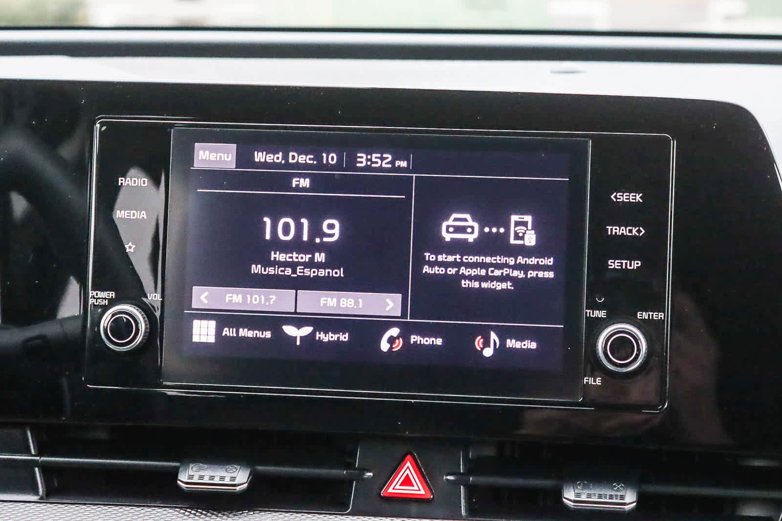 Used 2023 Kia Sportage LX image 13