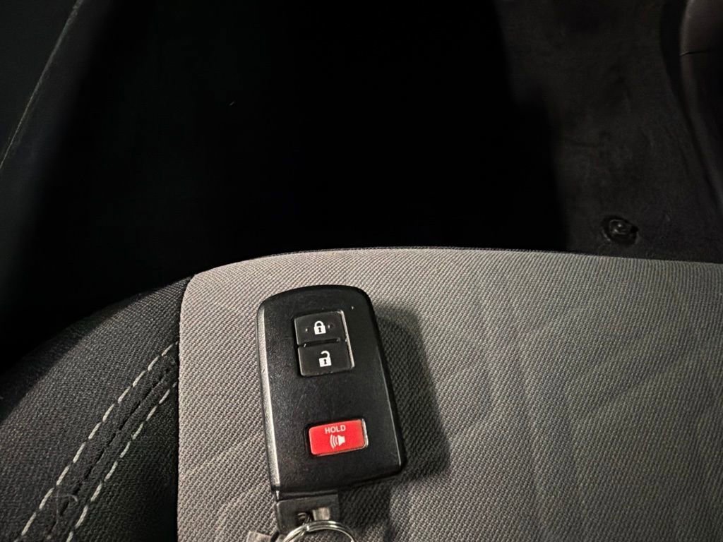 Used 2020 Toyota Tacoma TRD Sport w/ TRD Premium Sport Package AWD/4WD image 38