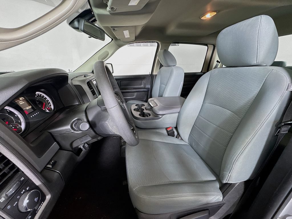 Used 2019 RAM 1500 Express w/ Express Value Package AWD/4WD image 19
