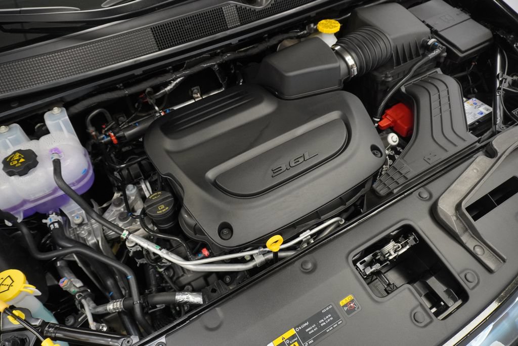 New 2027 Chrysler Pacifica Select AWD/4WD image 35