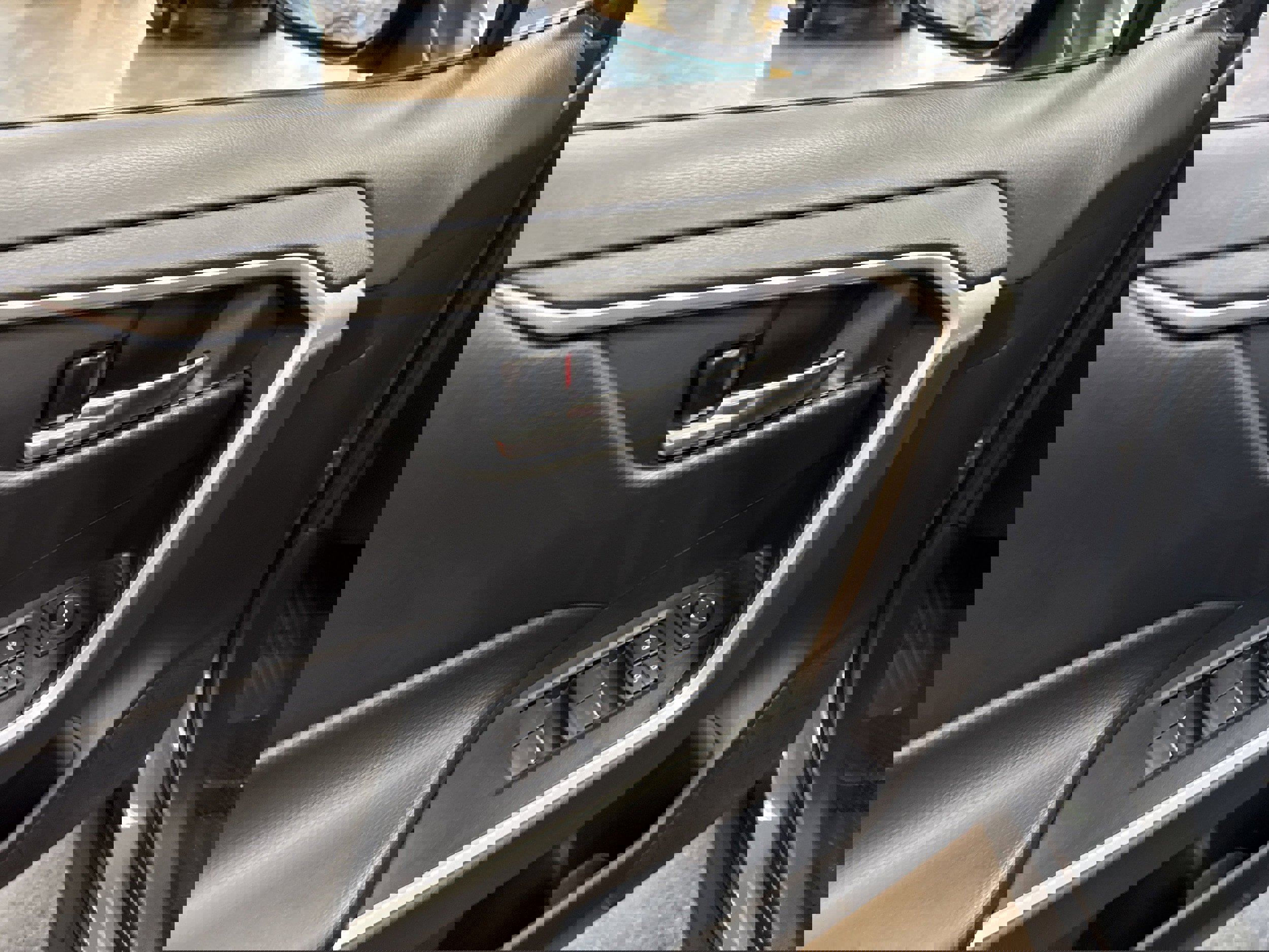 Used 2022 Toyota RAV4 XLE w/ XLE Grade Weather Package image 25