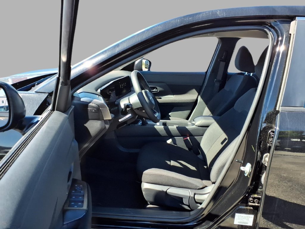 New 2026 Nissan Kicks S FWD image 19
