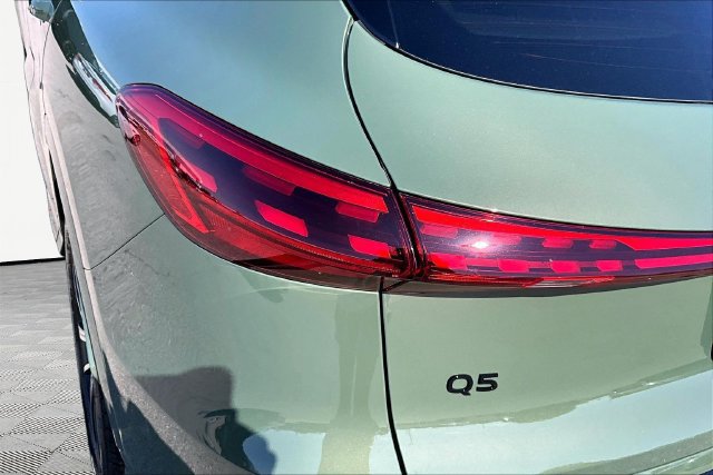 New 2026 Audi Q5 Premium Plus AWD/4WD image 32