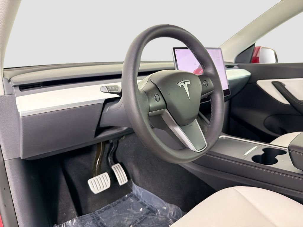 Used 2022 Tesla Model Y Performance AWD/4WD image 9