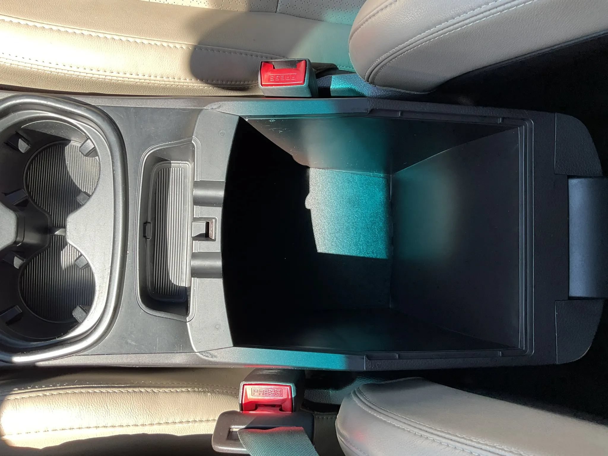 Used 2013 Hyundai Santa Fe GLS AWD/4WD image 24