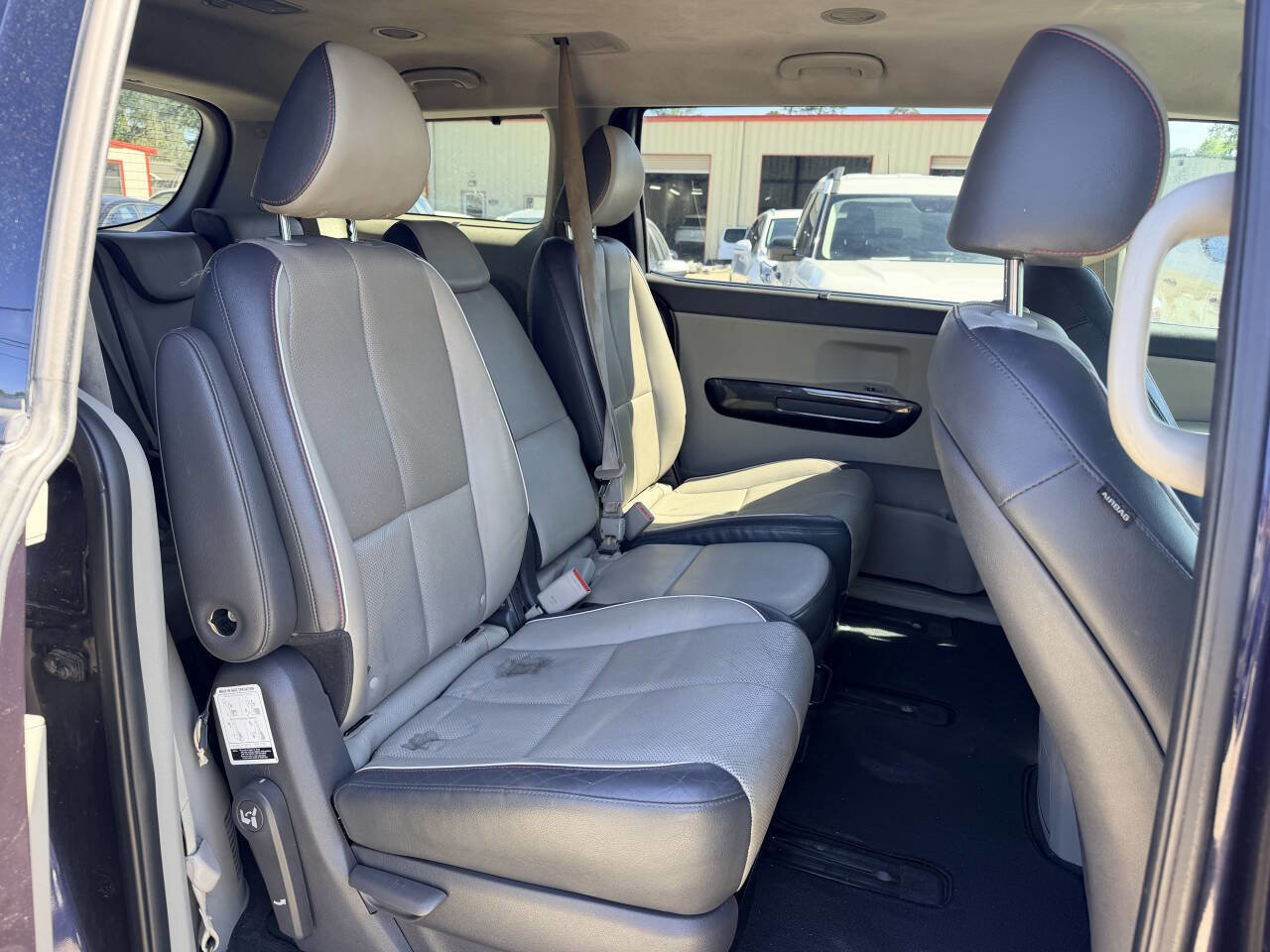 Used 2018 Kia Sedona EX image 19