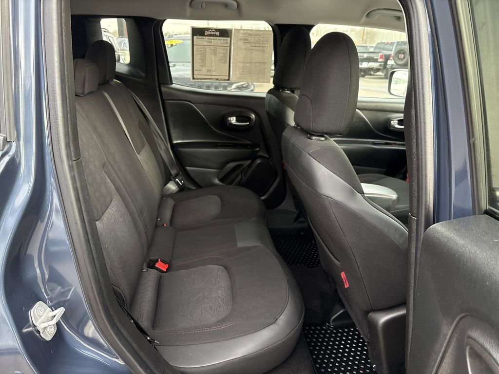 Used 2023 Jeep Renegade Trailhawk image 29