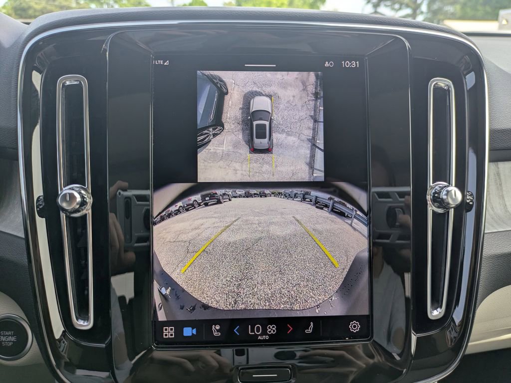 New 2025 Volvo XC40 B5 Plus w/ Climate Package image 21