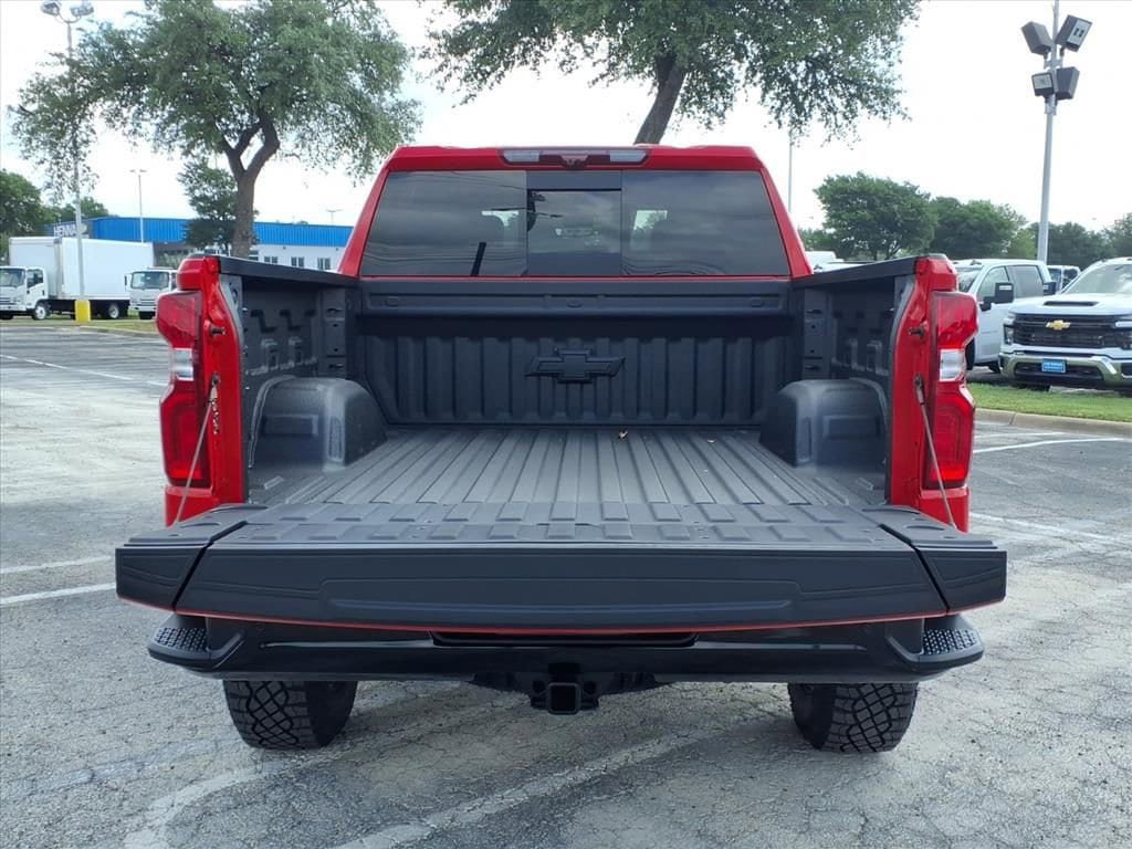 New 2026 Chevrolet Silverado 1500 ZR2 AWD/4WD image 12
