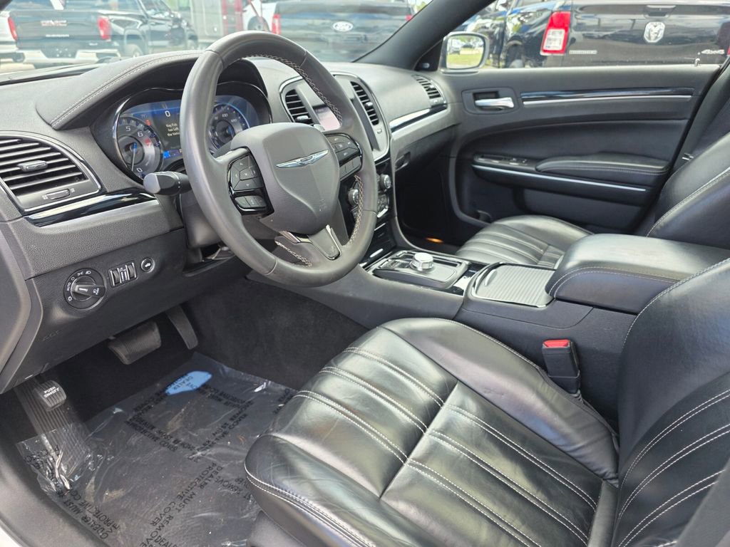 Certified 2023 Chrysler 300 S RWD image 23
