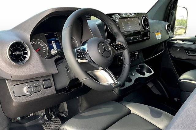 New 2026 Mercedes-Benz Sprinter 2500 image 8