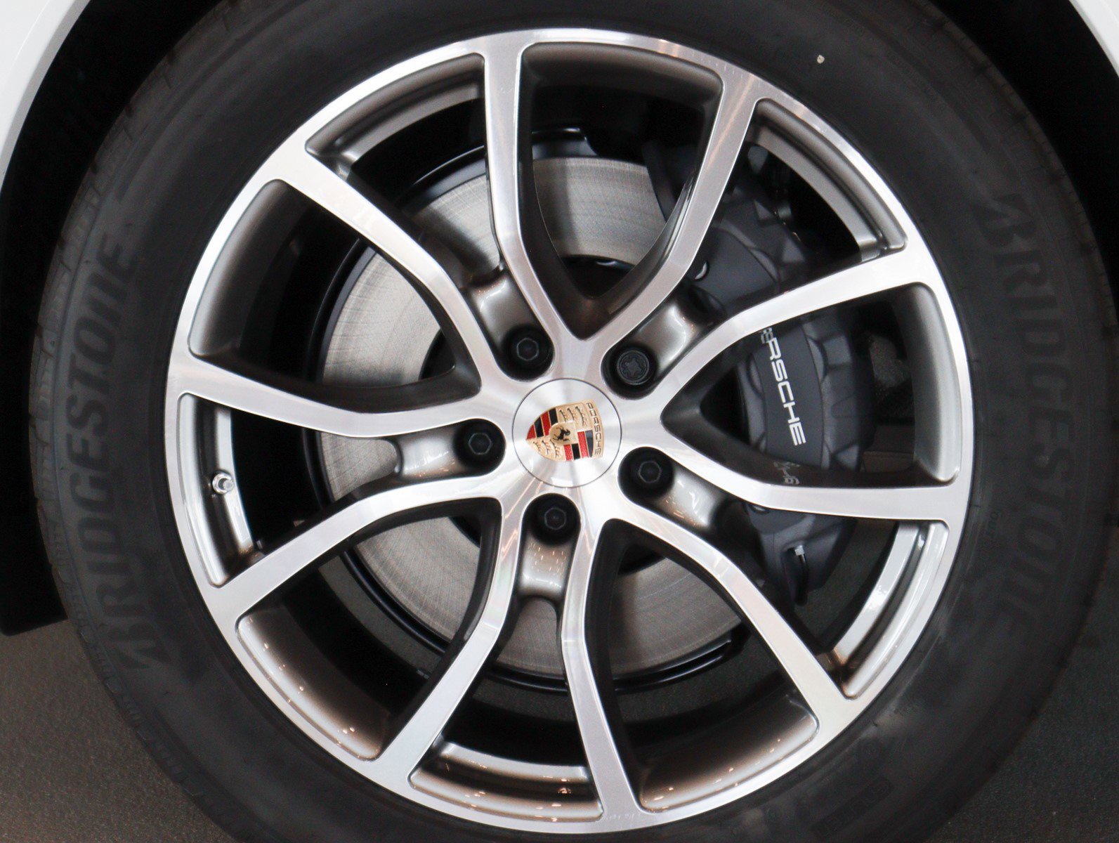 New 2026 Porsche Cayenne image 13