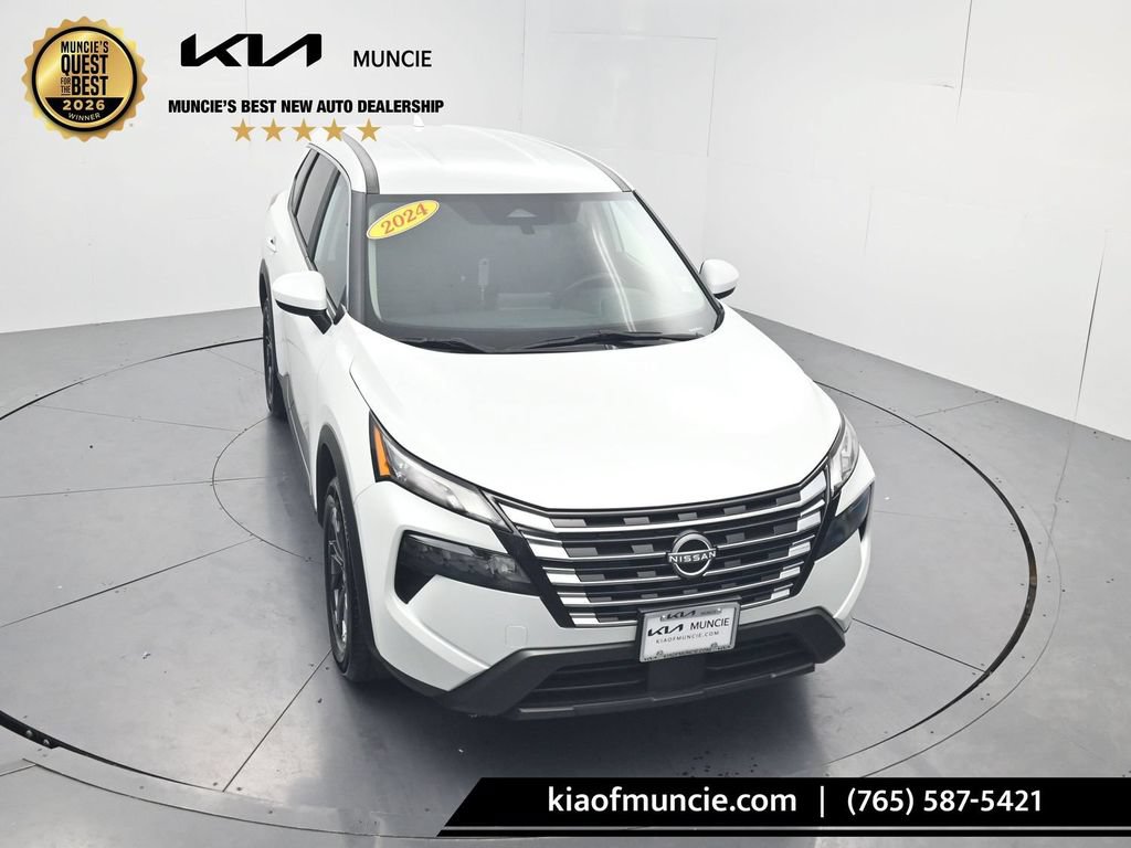 Used 2024 Nissan Rogue SV AWD/4WD image 45