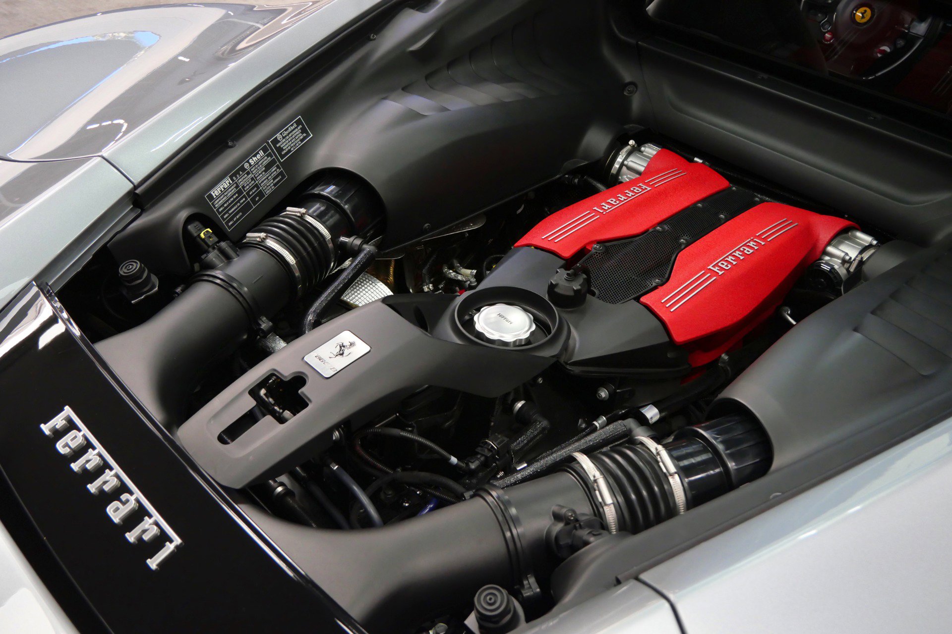 Used 2018 Ferrari 488 GTB image 49