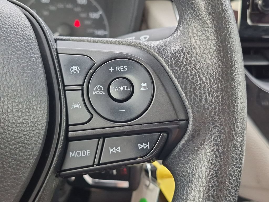 Used 2023 Toyota Corolla LE FWD image 27