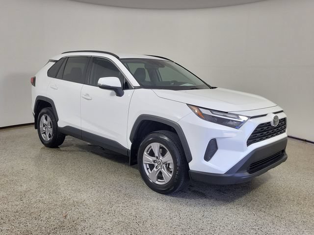 Used 2025 Toyota RAV4 XLE FWD image 4