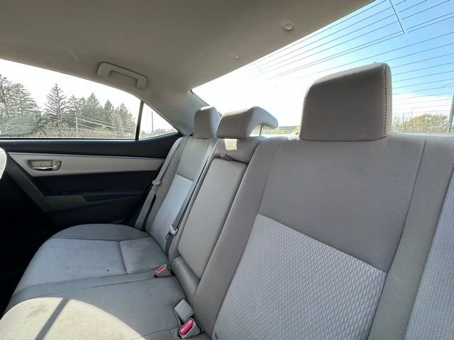 Used 2015 Toyota Corolla LE FWD image 10