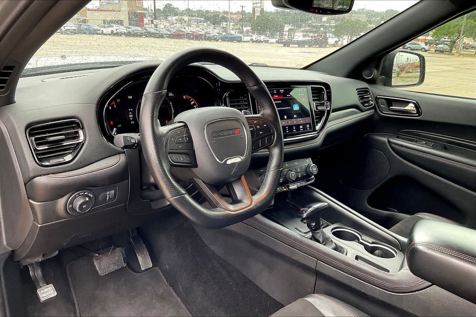 Used 2022 Dodge Durango R/T w/ Blacktop Package AWD/4WD image 2