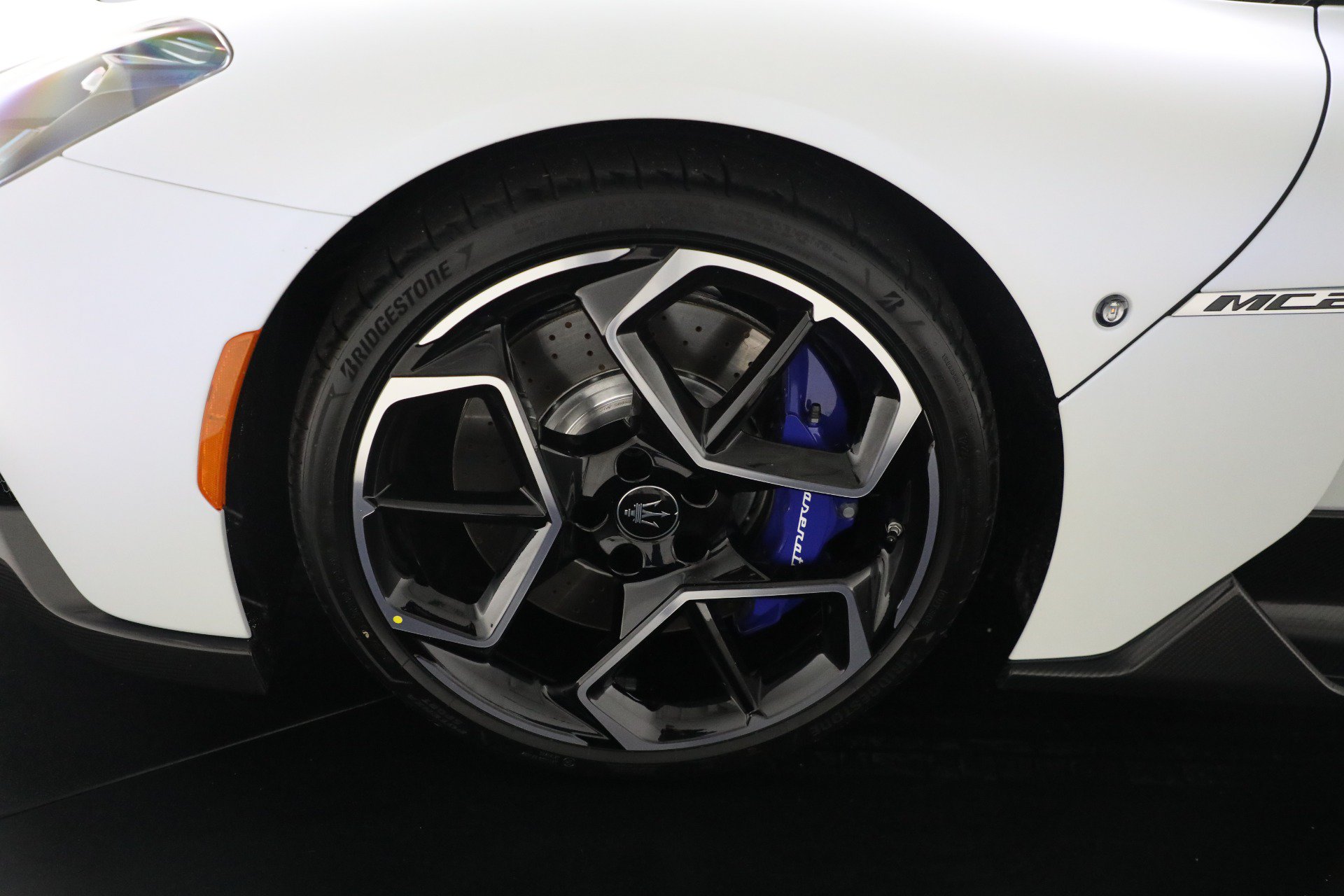 Used 2023 Maserati MC20 Spyder RWD image 44