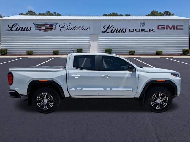 Certified 2025 GMC Canyon AT4 w/ AT4 Premium Package AWD/4WD image 3