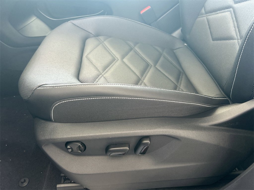 New 2026 Volkswagen Atlas SE image 12
