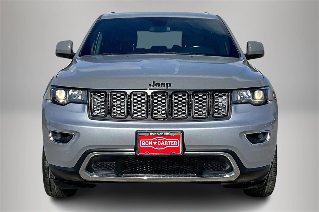Used 2021 Jeep Grand Cherokee Laredo X image 2
