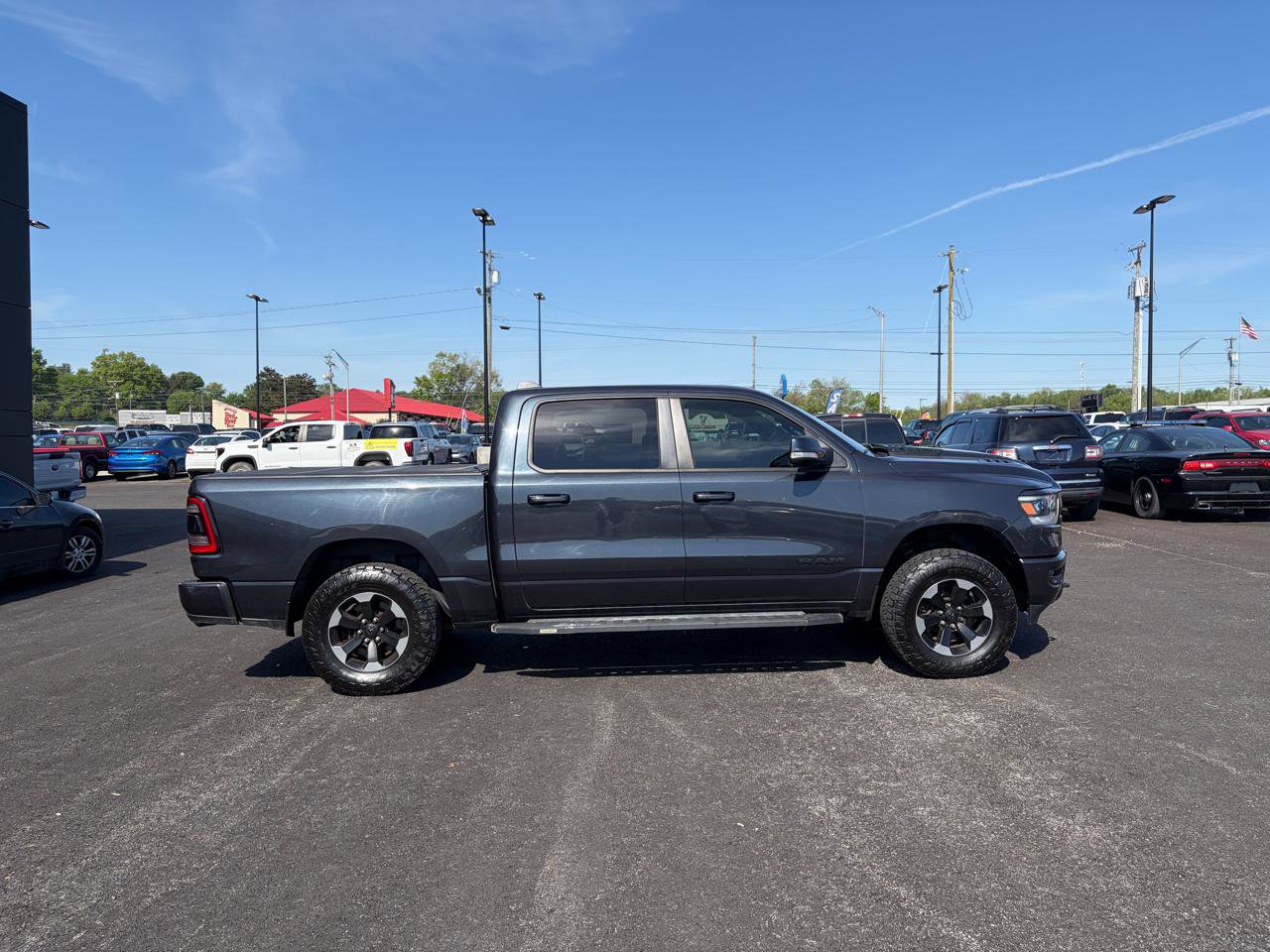 Used 2019 RAM 1500 Sport w/ Level 2 Equipment Group AWD/4WD image 2