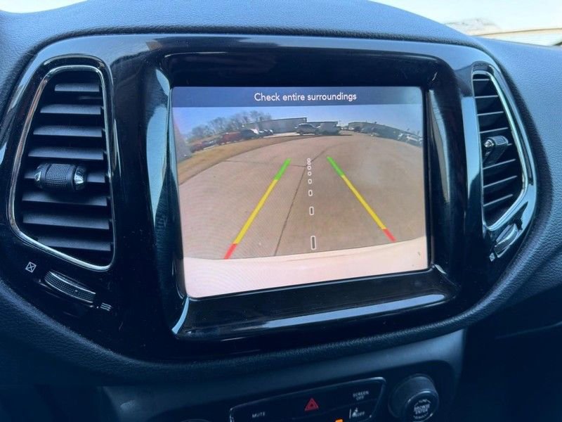 Used 2021 Jeep Compass Limited image 19