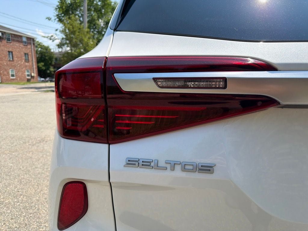 Certified 2023 Kia Seltos S FWD image 10